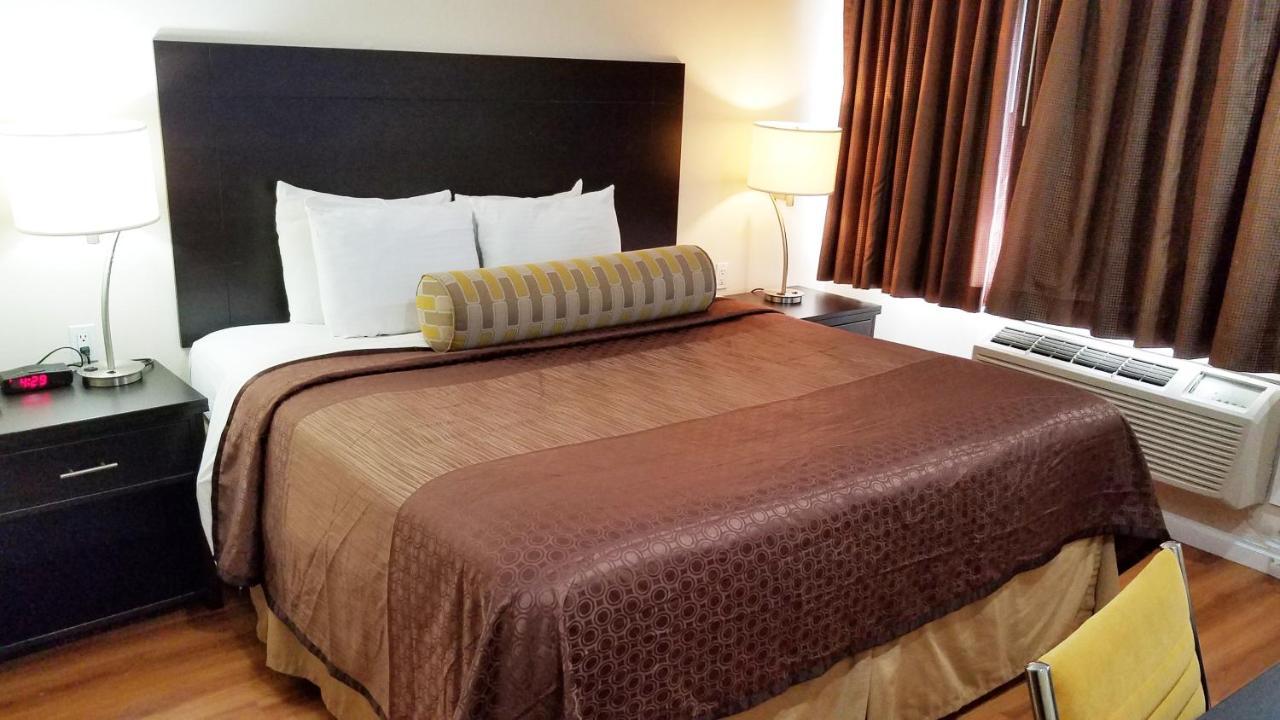 Americas Best Value Inn & Suites エスコンディド エクステリア 写真