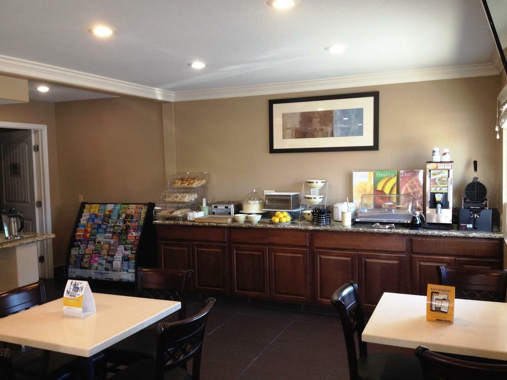 Americas Best Value Inn & Suites エスコンディド エクステリア 写真